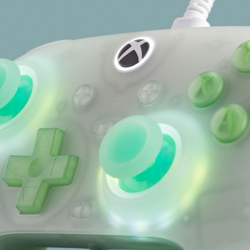 8BitDo Ultimate Mini Wired Controller for Xbox image 5