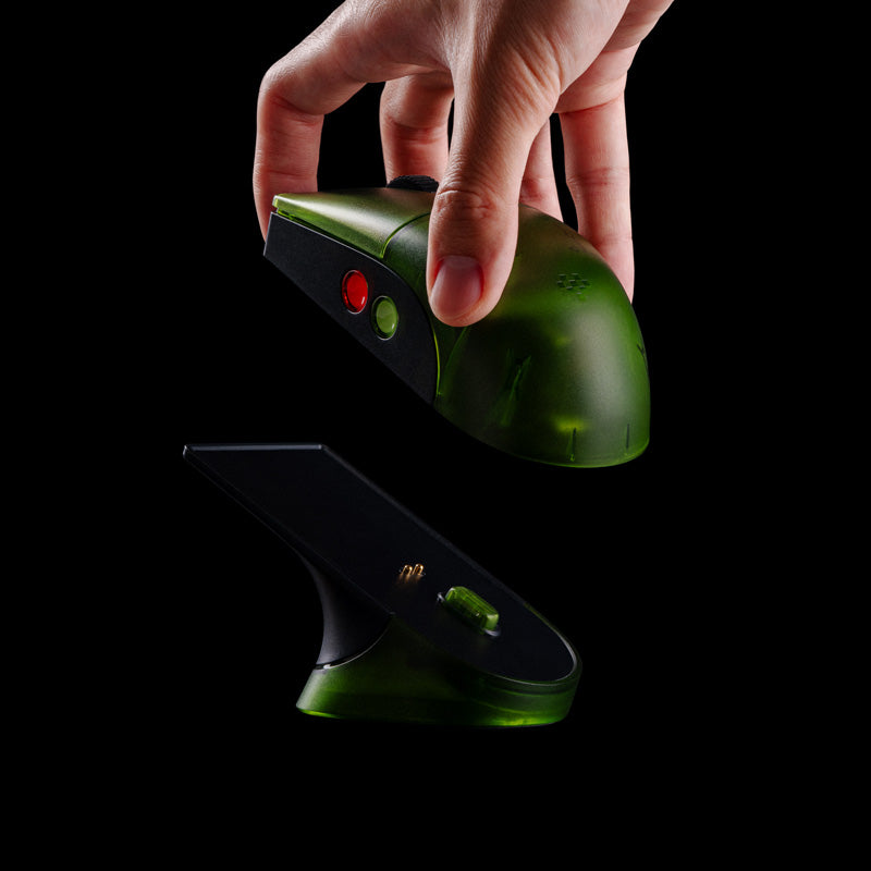 8BitDo Retro R8 Mouse - Xbox Edition image 2