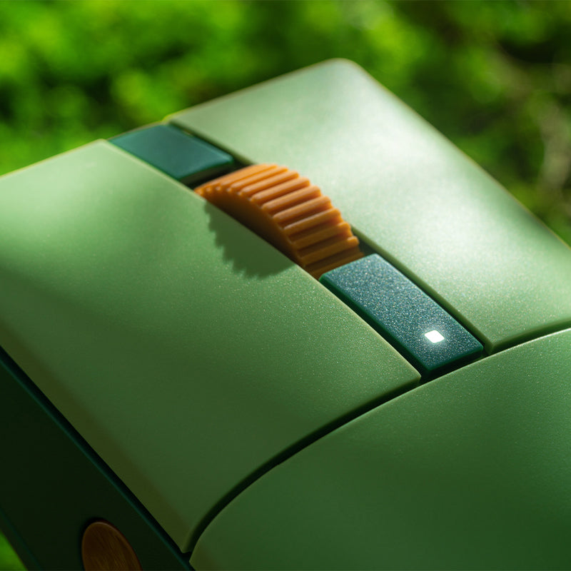 8BitDo Retro R8 Mouse - Forest Wonder image 7