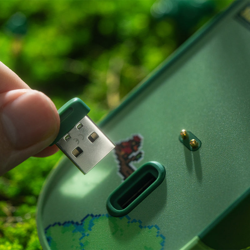 8BitDo Retro R8 Mouse - Forest Wonder image 2